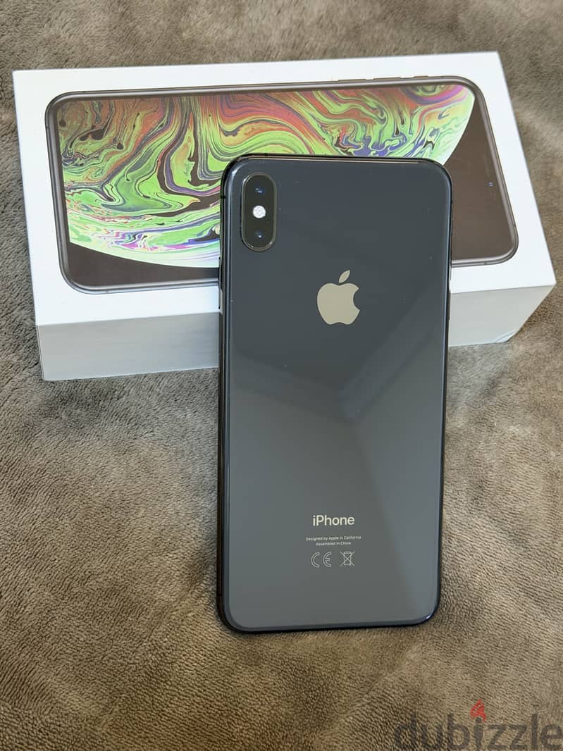 Apple - iPhone XS Max 1