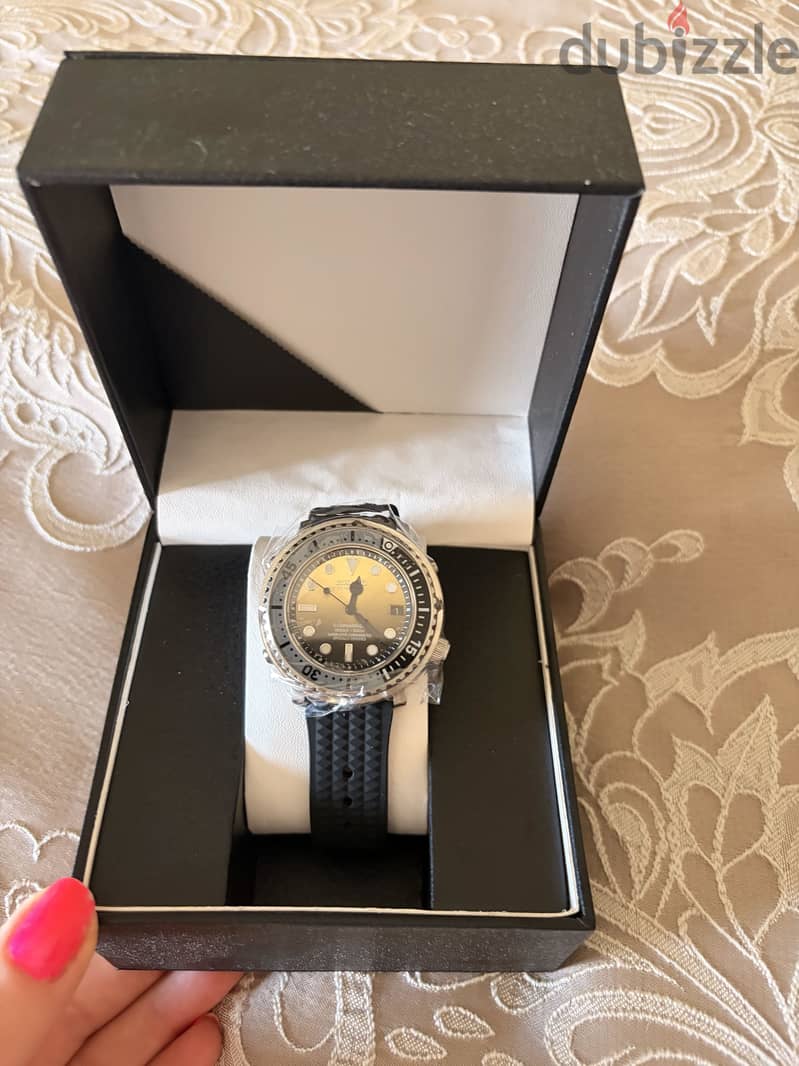 Seiko 5 custom Mens Watch 1