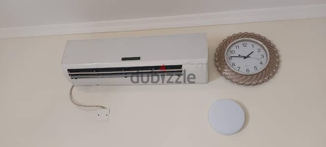 2 ton split Ac for sale good condition 100 BD six months wornty