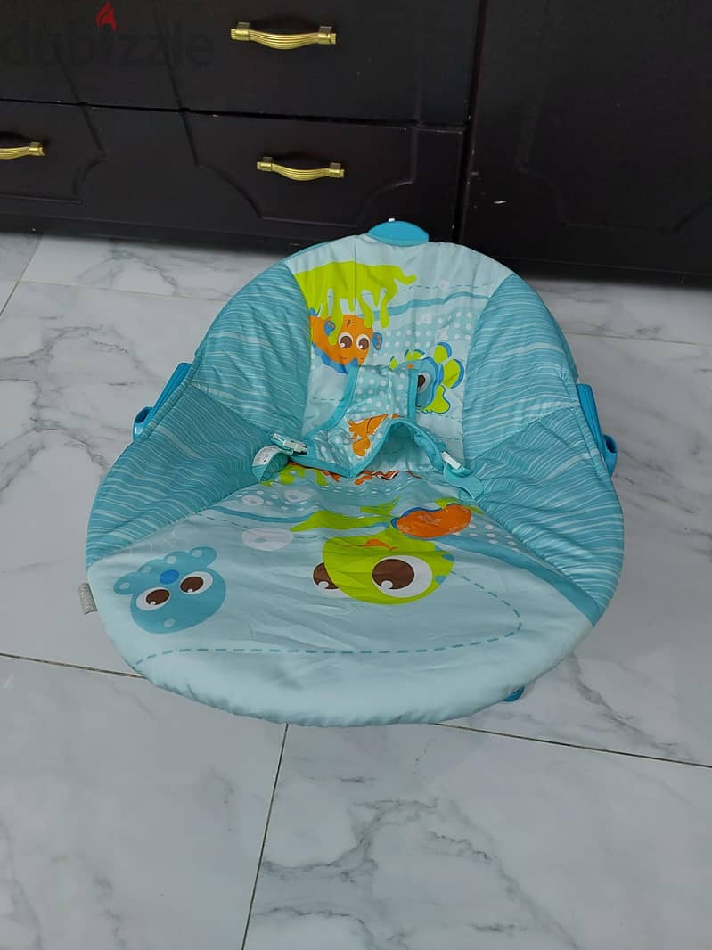 Junior's Baby Bouncer with Music & Vibration like New 36514617 3