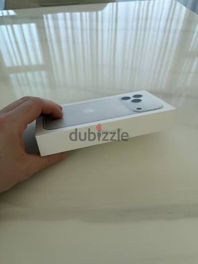 Brand new (sealed) iPhone 18 Pro Max 1TB Silver
