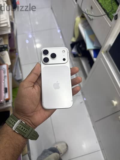 Apple - iPhone 17 Pro
