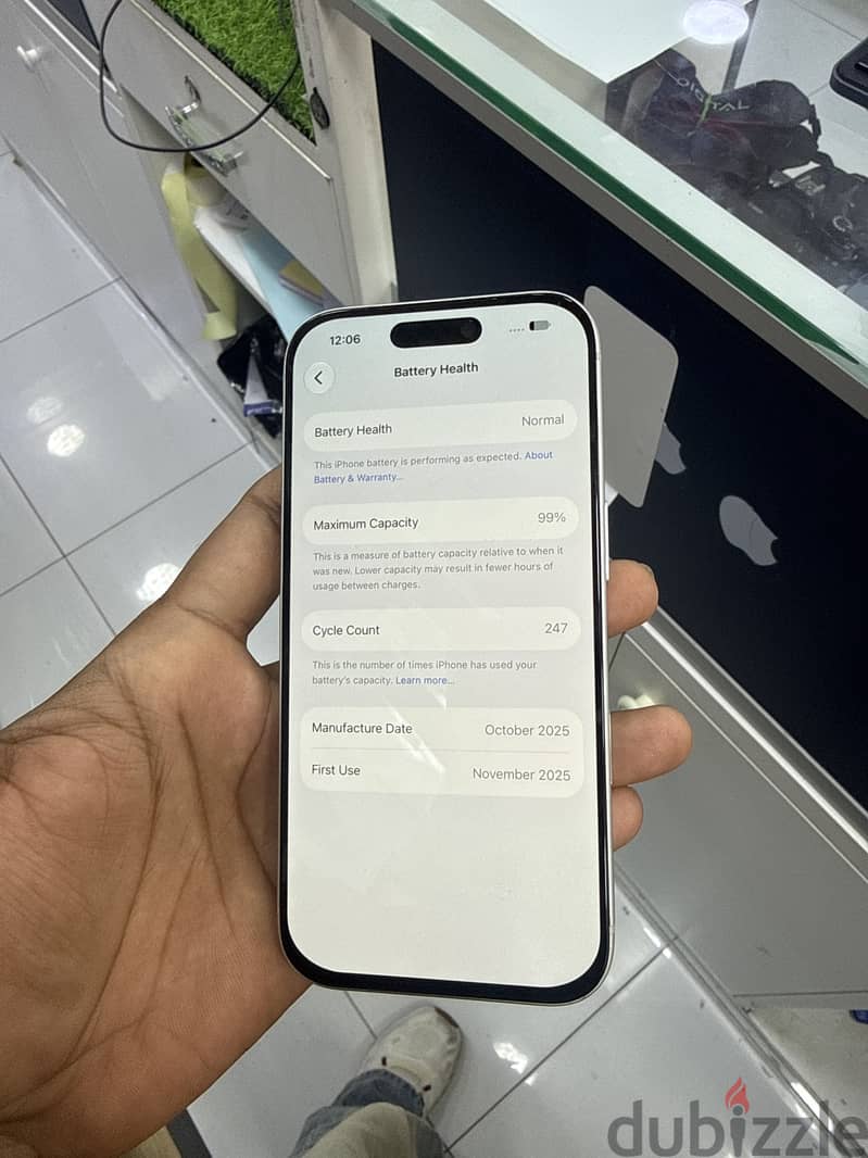 Apple - iPhone 17 Pro 5