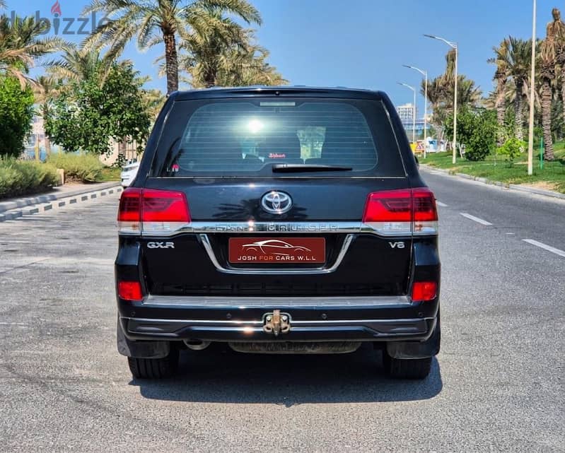 Toyota Land Cruiser GXR 2017 5