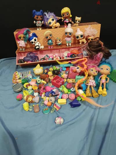 LOL and Shopkins dolls