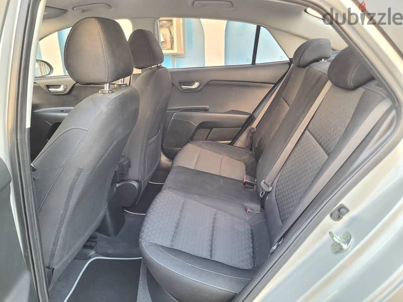 Kia Rio 2022 8