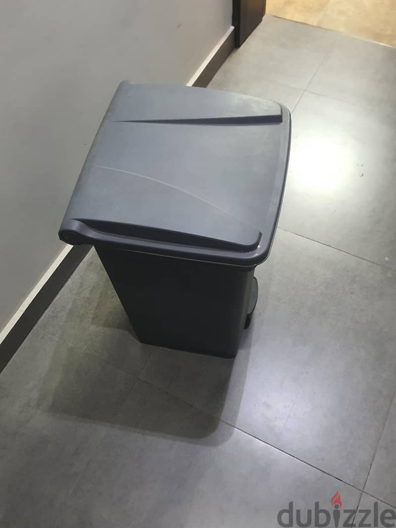 Two Dustbin For Sell 2
