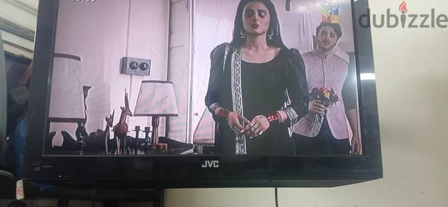 JVC 32INCH TV