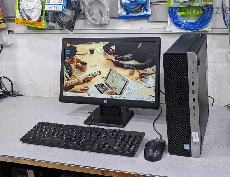 HP Core i7 9th Gen PC 8GB RAM 128GB M. 2 SSD +500GB HDD (35x Fast) 19" 3