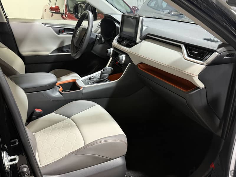 2024 Toyota Rav 4 Adventure 6