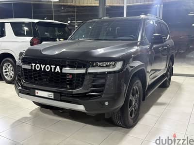 2025 Toyota Land Cruiser GR