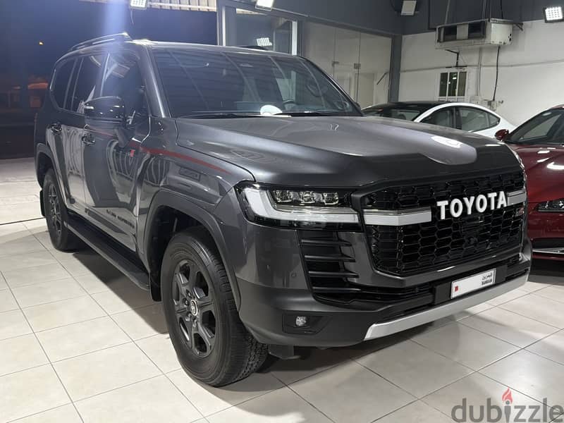 2025 Toyota Land Cruiser GR 2