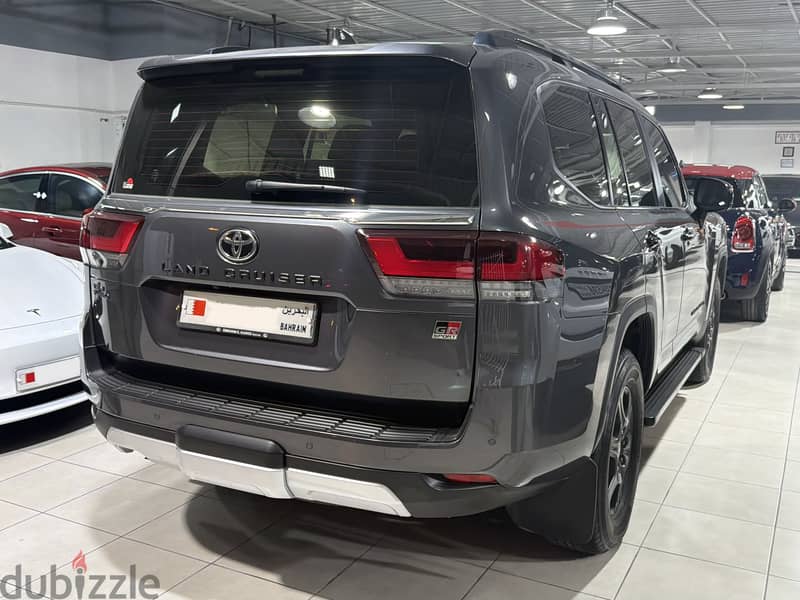 2025 Toyota Land Cruiser GR 3