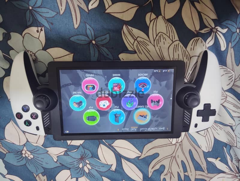 28 SJGAM 128 GB Gaming M28 21,300+ games 128GB 7.0inch PS2 3