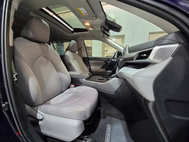 Toyota Highlander 2023, (56,000 kms) 14