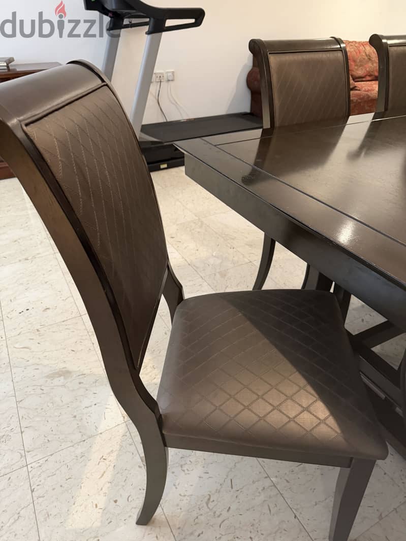 Dining table with 8 chairs 155 BHD 7