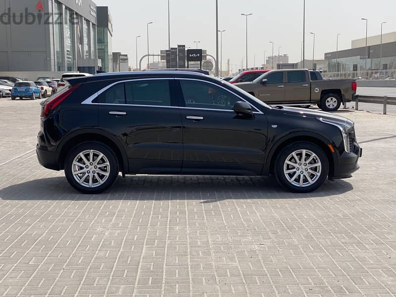 Cadillac XT4 2023 Black 2