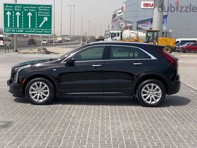 Cadillac XT4 2023 Black 3