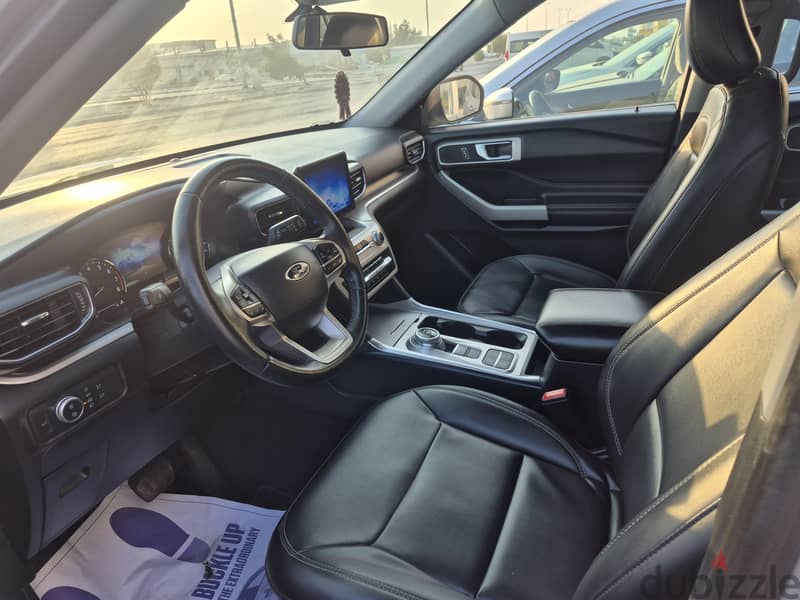 UNMISSABLE OPPORTUNITY | 2022 Ford Explorer XLT – Luxury & Performance 3