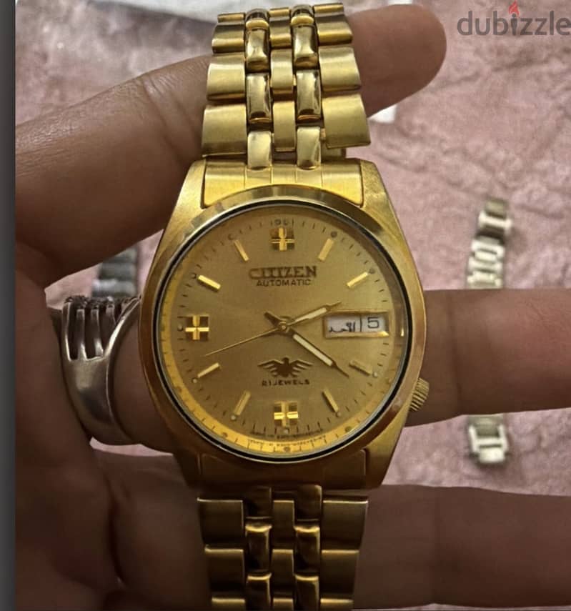 Vintage Gold-Tone Citizen Automatic Watch with Day-Date & Eagle Dial 1