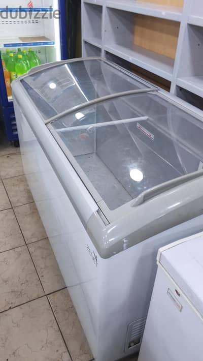 Commercial Display Chest Freezer - Curved Glass Top –  Shop Freezer