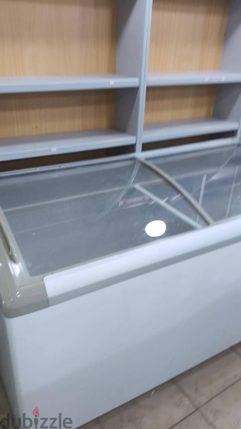Commercial Display Chest Freezer - Curved Glass Top –  Shop Freezer 3