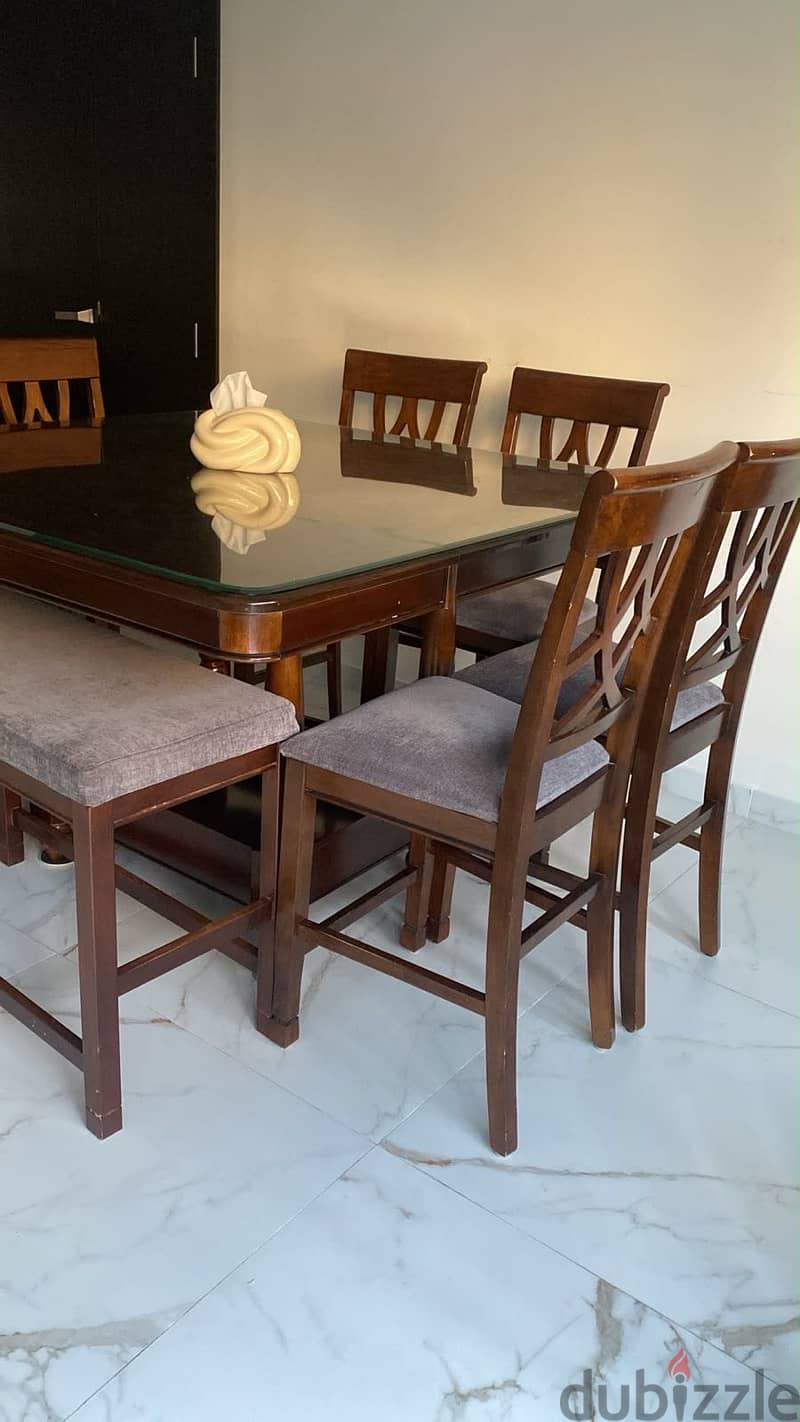 Dinner table with 8 seater 1