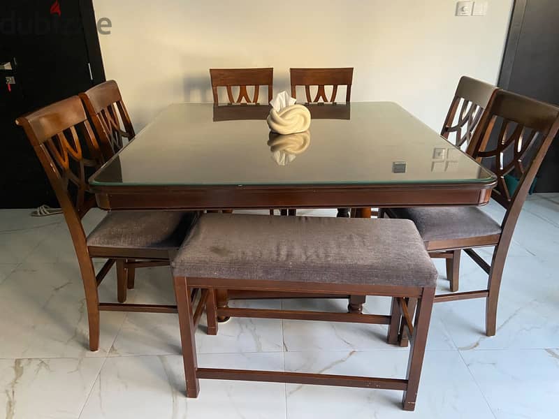 Dinner table with 8 seater 2