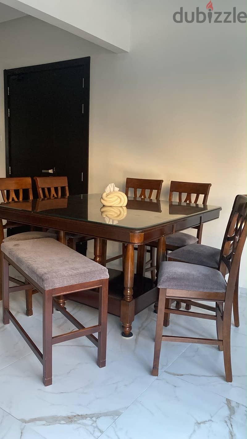 Dinner table with 8 seater 4