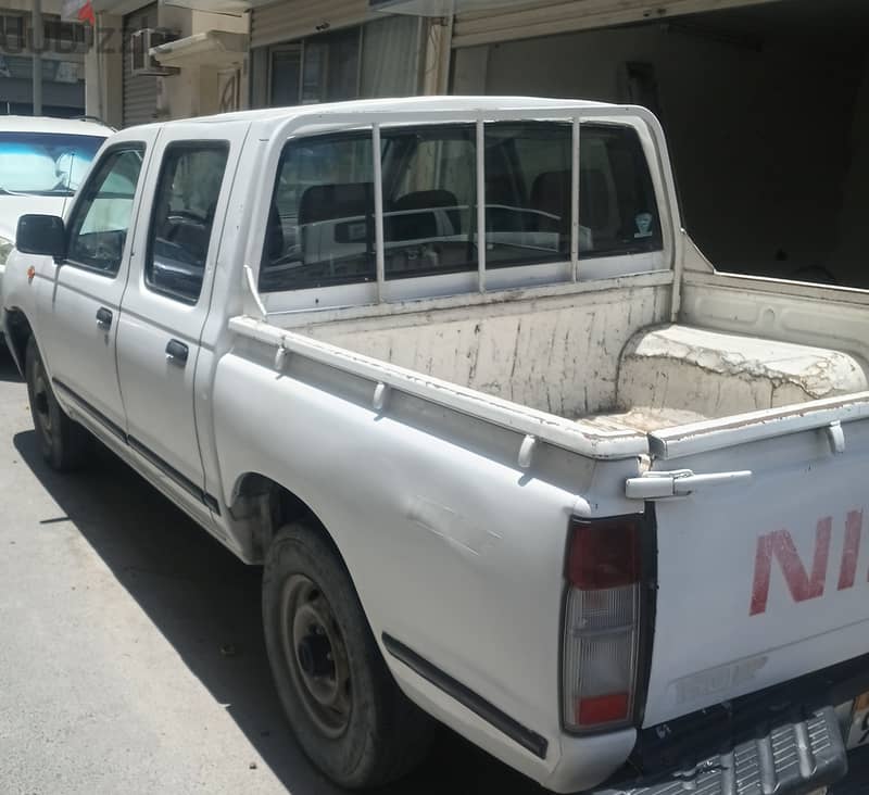 Nissan Pickup 2013 Double Cabin 1