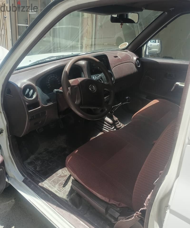 Nissan Pickup 2013 Double Cabin 3