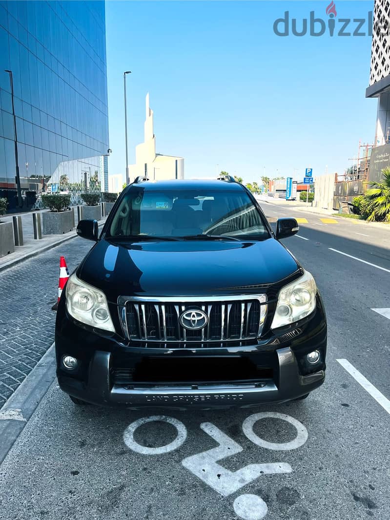 Toyota Prado V6 model 2013. 2