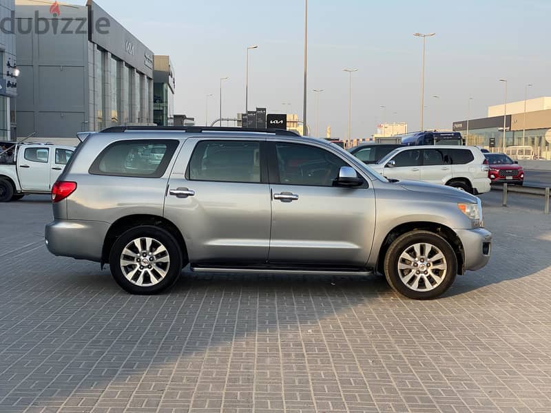 Toyota Sequoia 2012 Silver 2