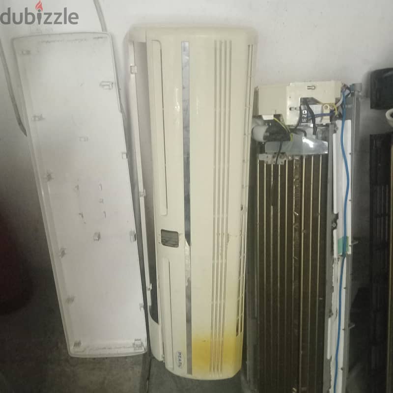 2 ton Ac for sale good condition good working 6 months wornty 1