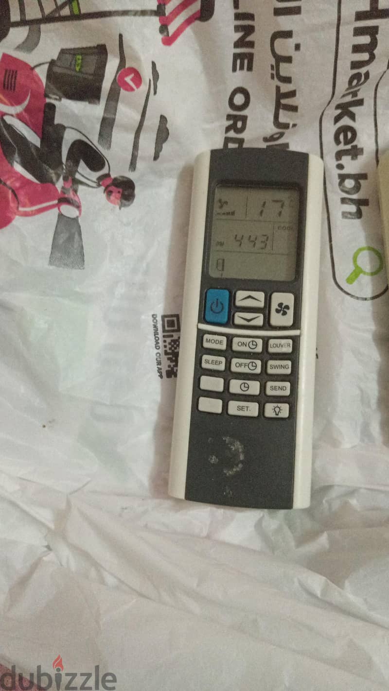 2 ton Ac for sale good condition good working 6 months wornty 2