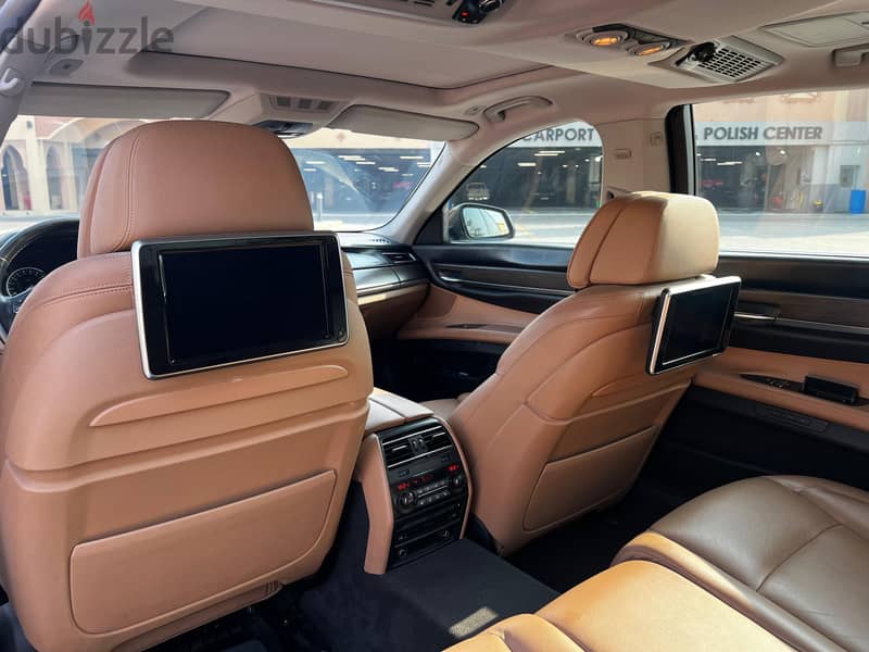 BMW 7-Series 2014 750Li 1