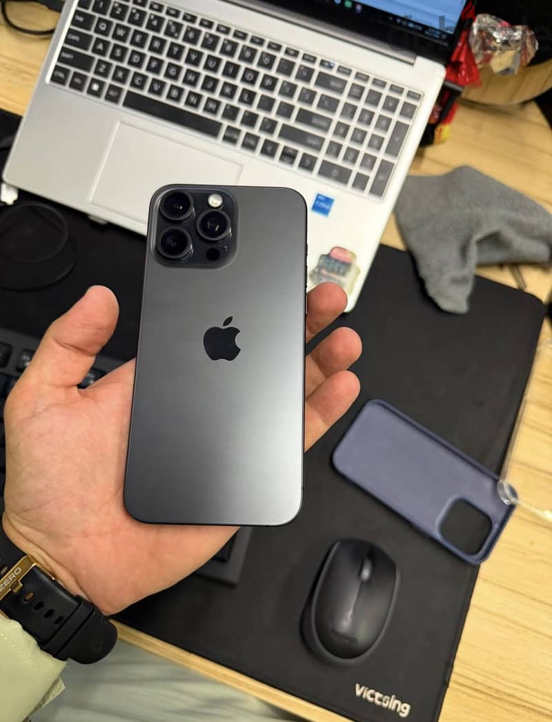 Apple - iPhone 15 Pro Max 1