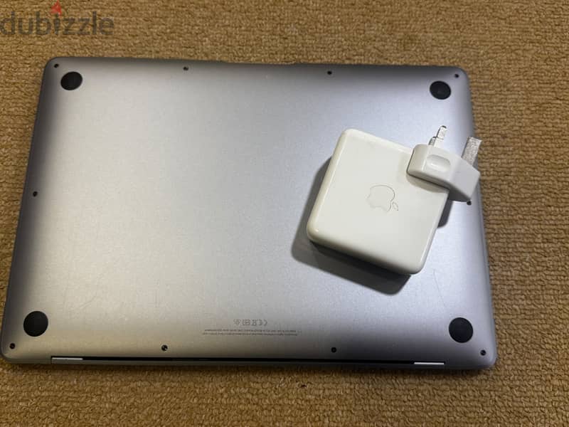 MacBook Air 2020 Excellent 8GB/ 512GB STORAGE 3