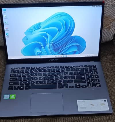 Like New ASUS Core i5 8th GEN /8 GB Ram /250 SSD /Display 15''/HDMI