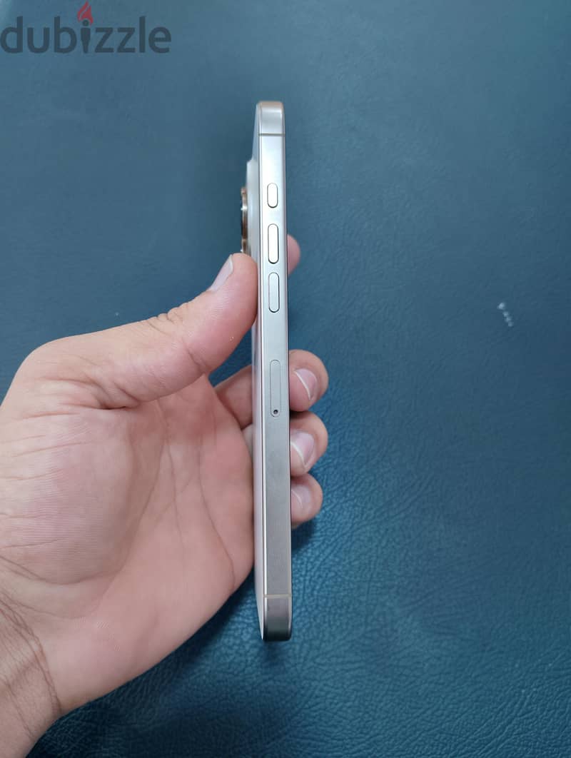 Apple - iPhone 16 Pro Max 3