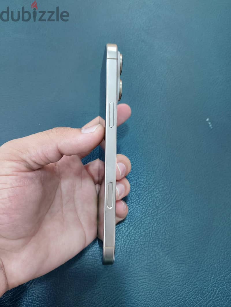 Apple - iPhone 16 Pro Max 3