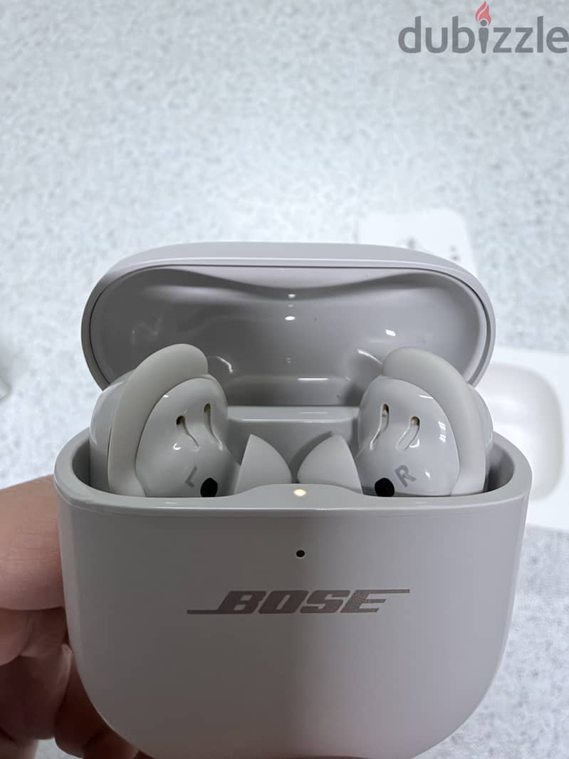 BOSE Quietcomfort Ultra Earbods 1