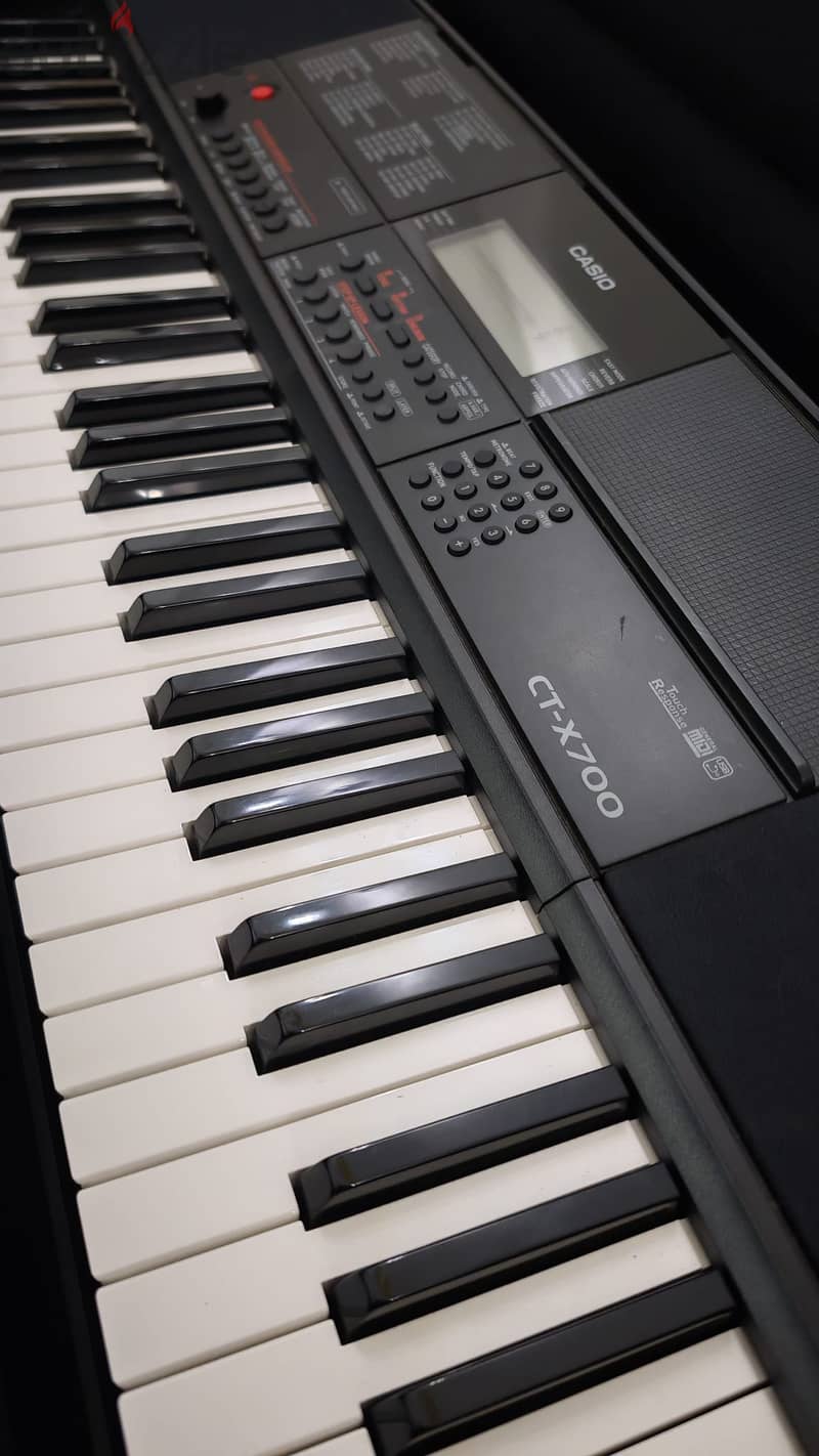 For sale: Casio CT-X700 plug and Play 1