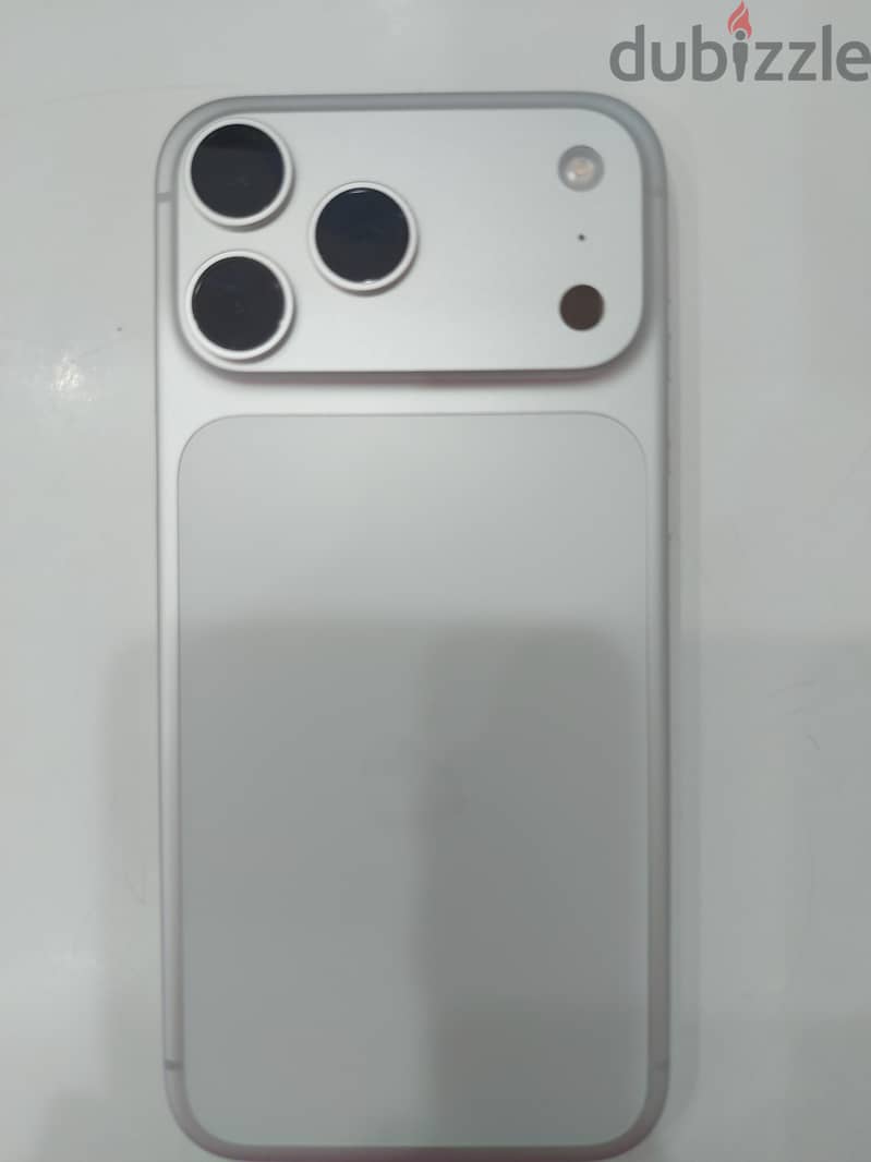 Apple - iPhone 17 Pro Max 2
