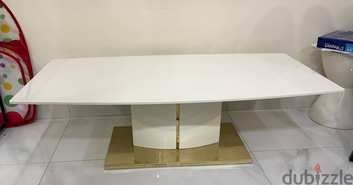 للبيع طاولة وسط for sale table 1