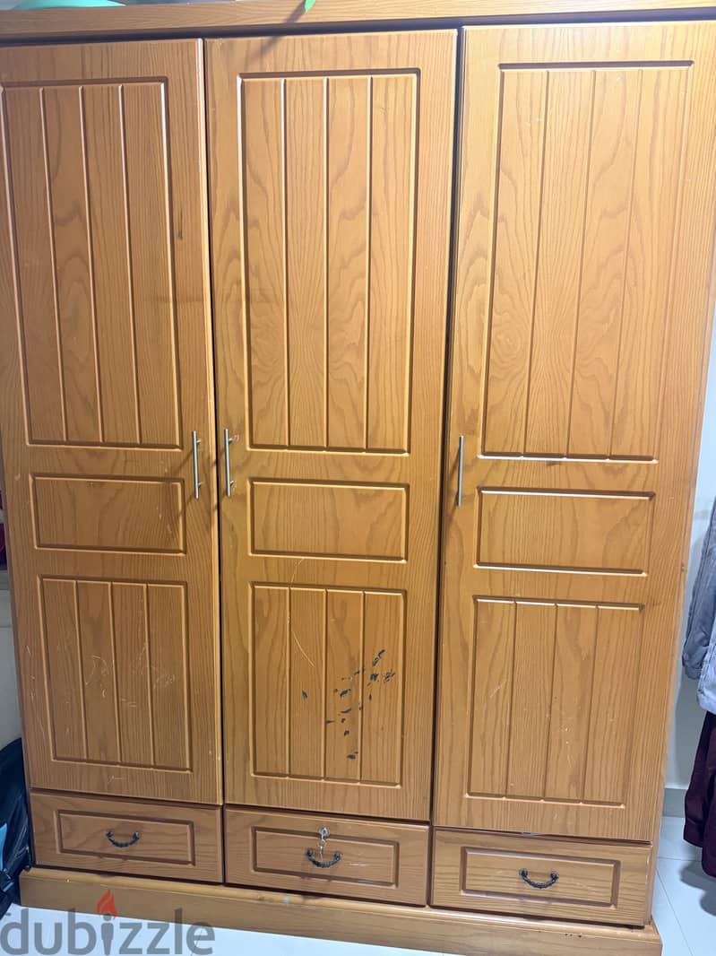 Cooking range, wardrobe, dining table for sale 3