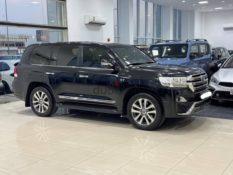Toyota Land Cruiser VX-S 2016 Black