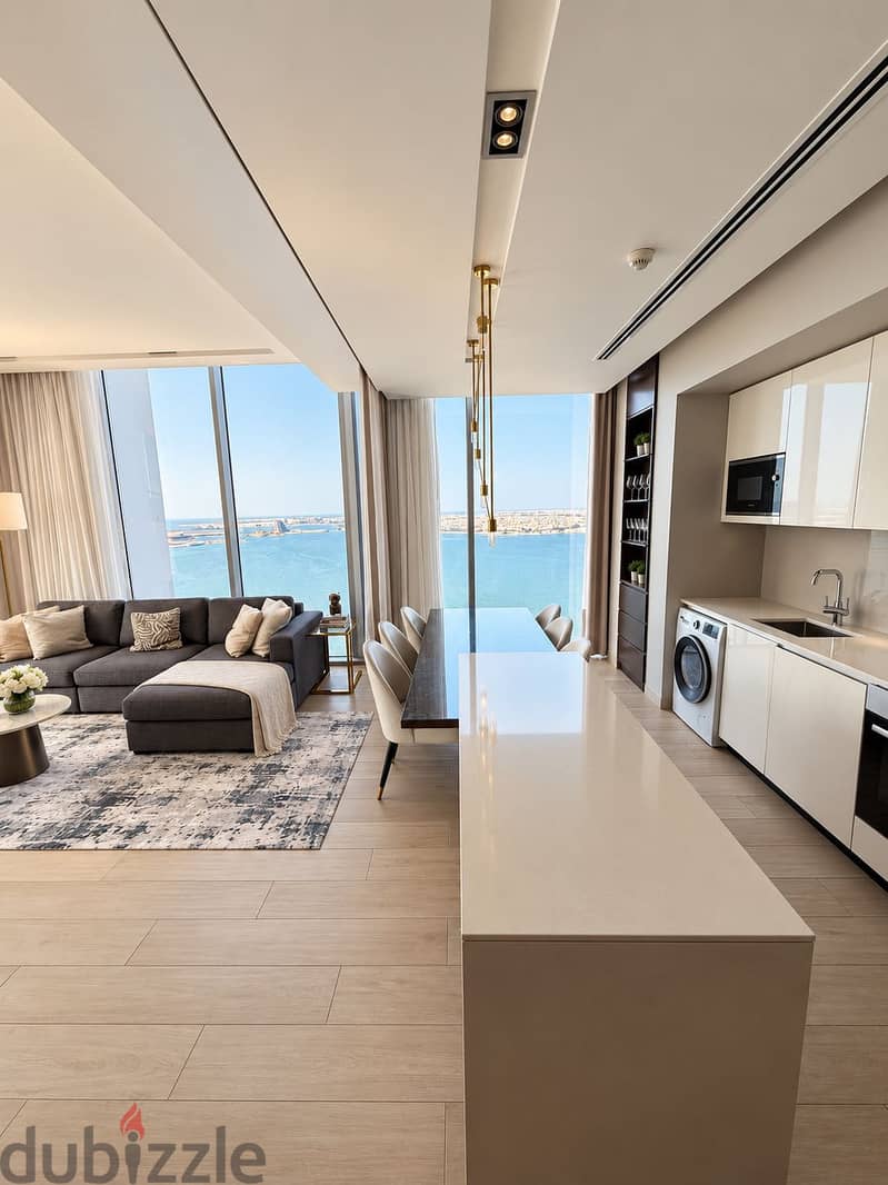 Luxury 2BR - 28th Floor - Fully Furnished - Panoramic Sea & City View 2