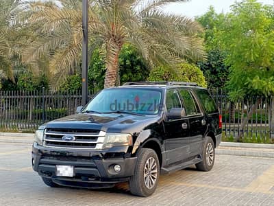 Ford Expedition 2016 V6 / Excellent Condition
