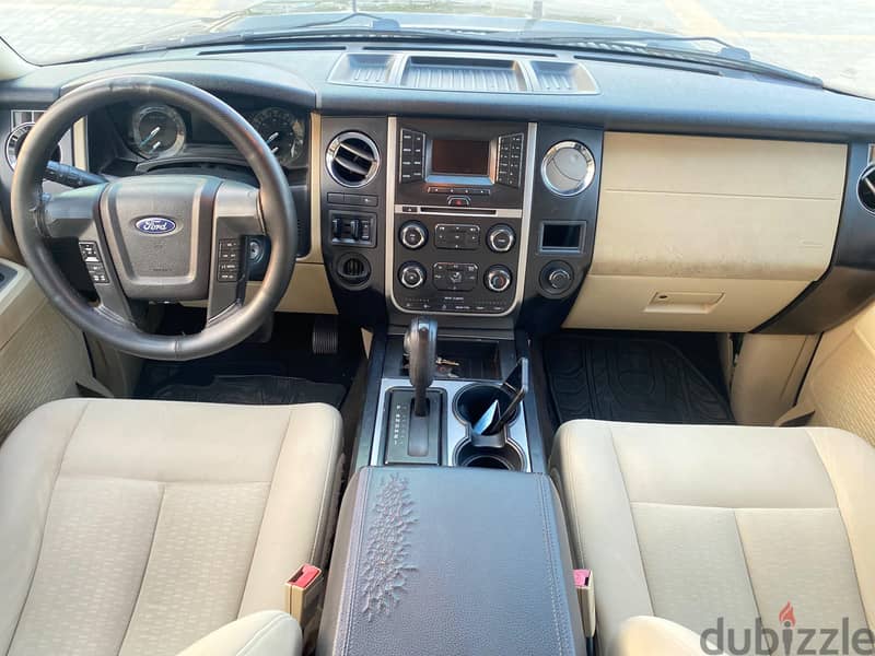 Ford Expedition 2016 V6 / Excellent Condition 2